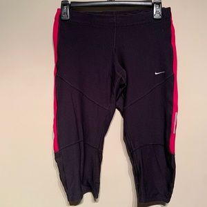 Nike Cropped Leggings